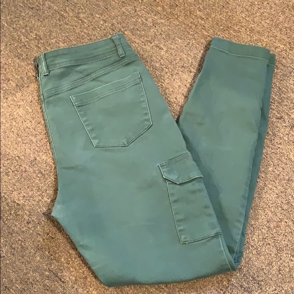 Army green cargo pants